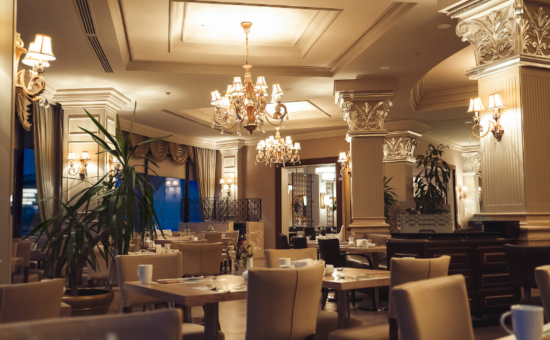 豪華なホテルの内装